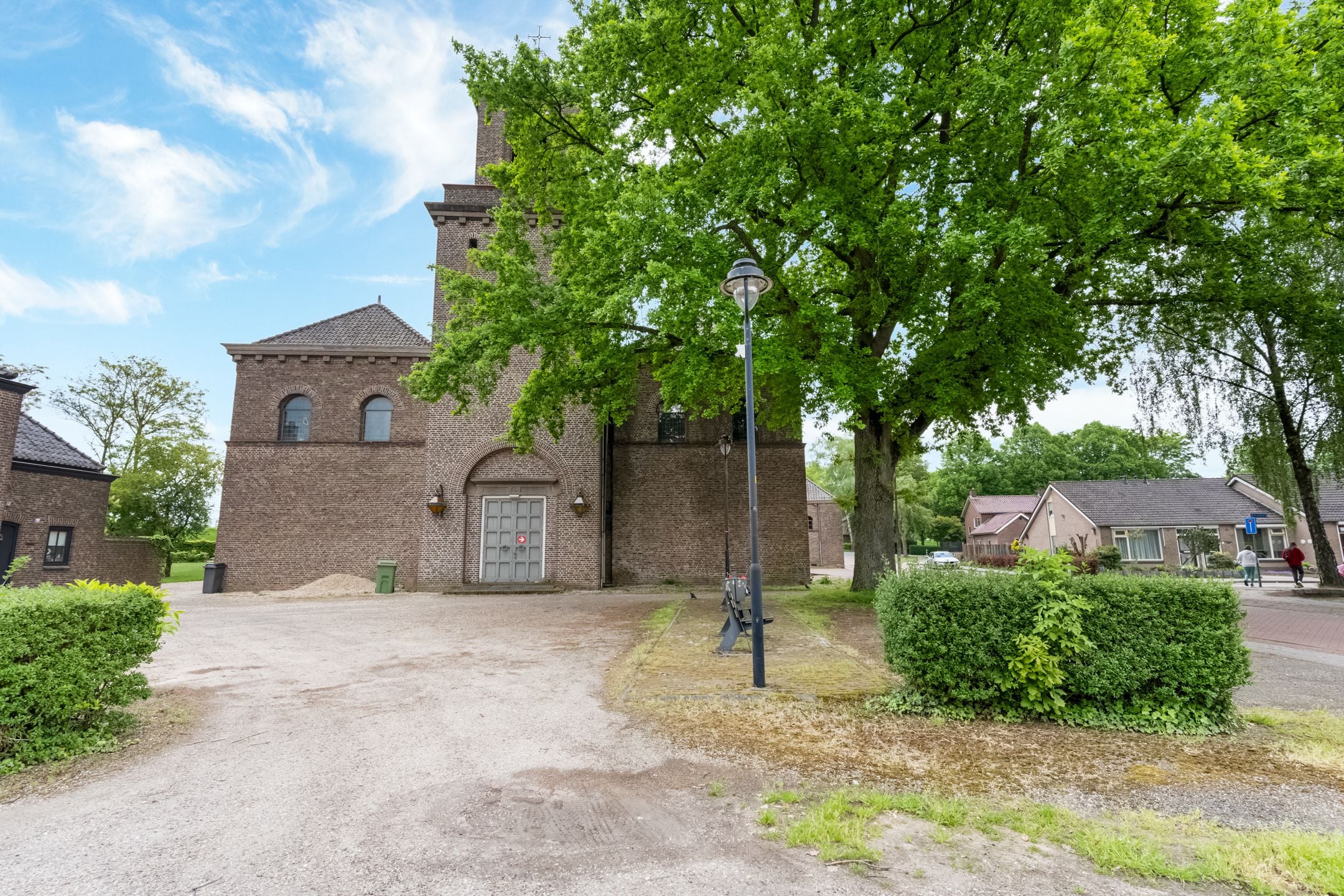 Makelaar Angeren kerk