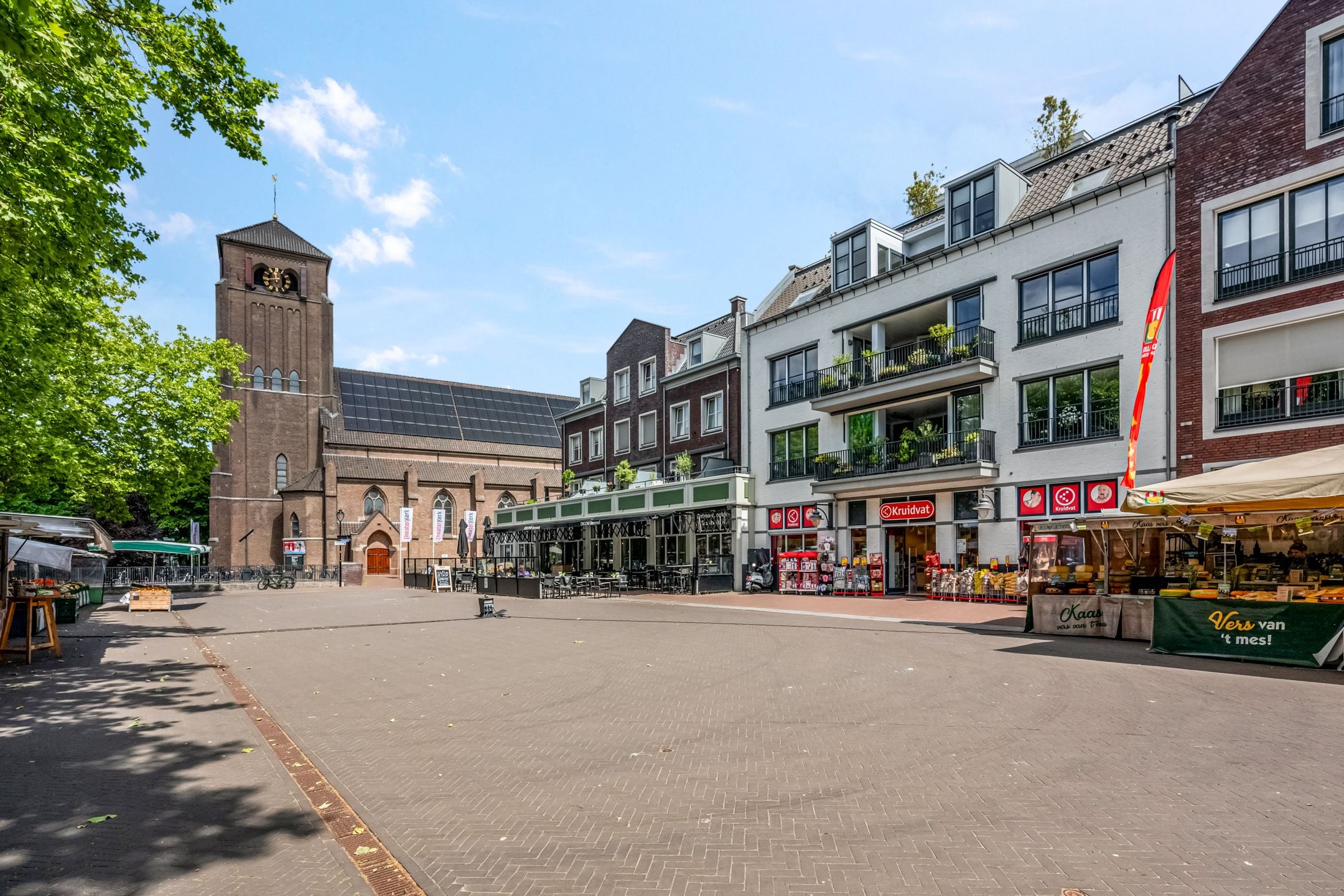 Makelaar Bemmel, centrum marktplein